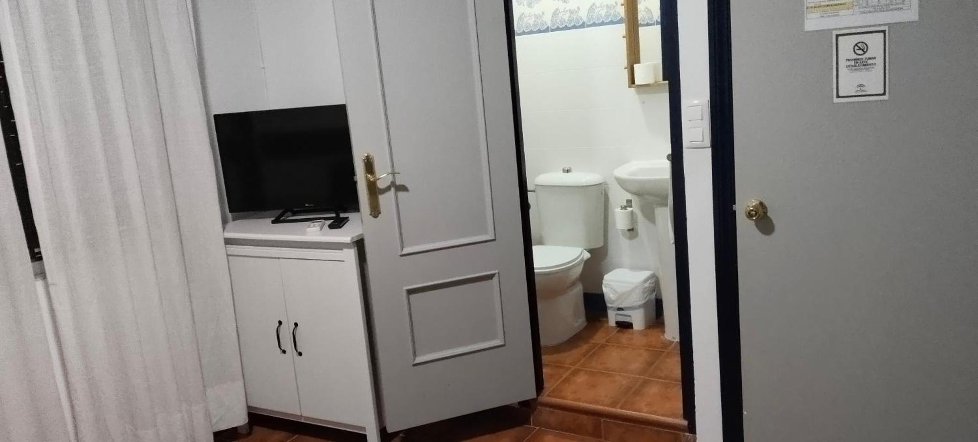 Hostal Puerto De Santa Maria إل بويرتو دي سانتا ماريا المظهر الخارجي الصورة