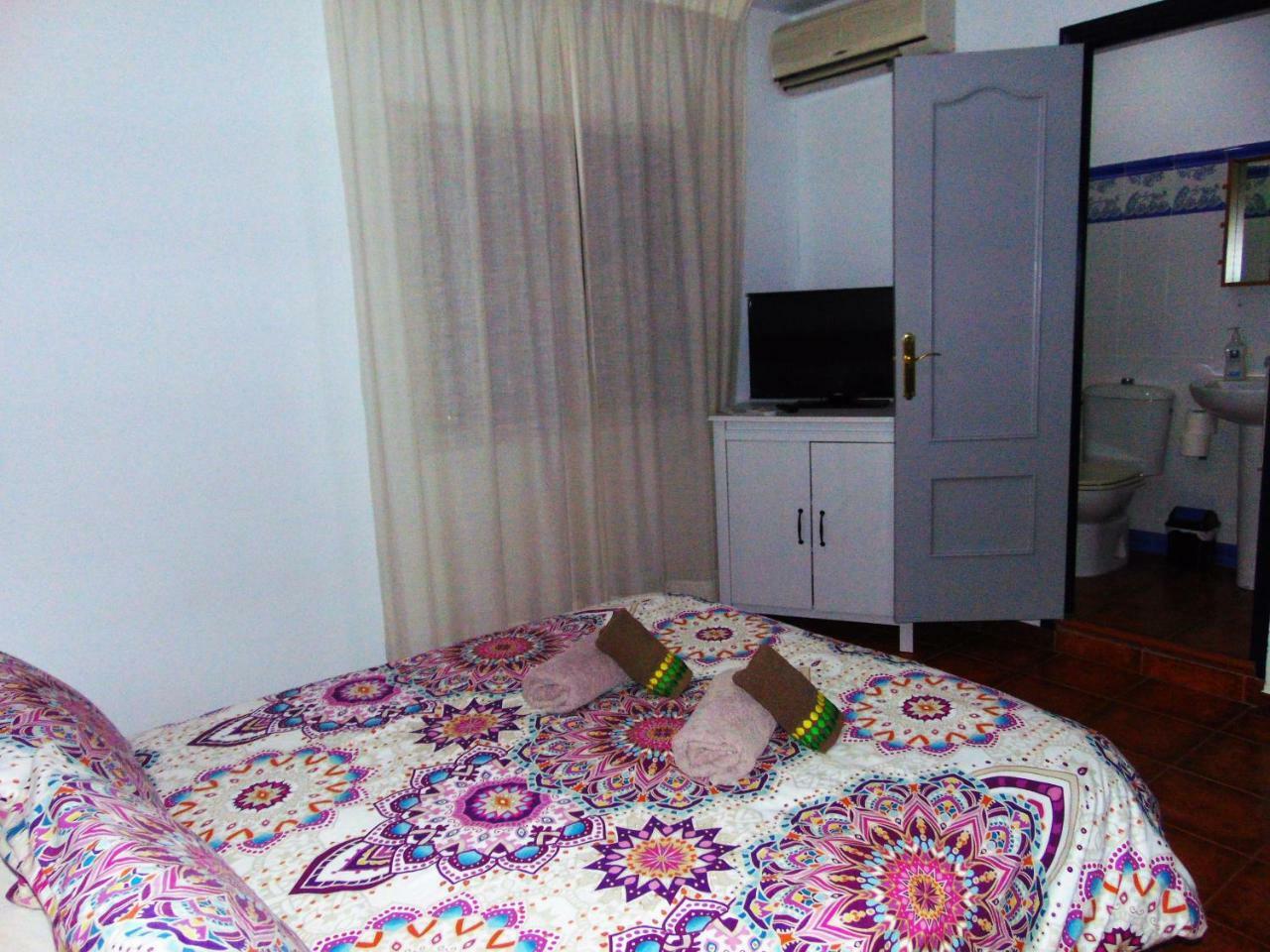 Hostal Puerto De Santa Maria إل بويرتو دي سانتا ماريا المظهر الخارجي الصورة
